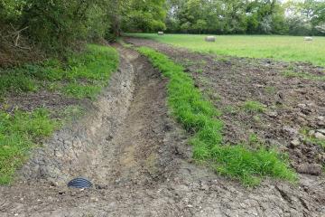 ditch to S